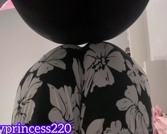 Prettyprincess220 aka prettyprincess220 - 10-14-2024 OnlyFans Video - Te as portado mal toma farts