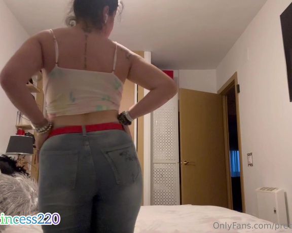 Prettyprincess220 aka prettyprincess220 - 11-09-2024 OnlyFans Video - Super farts in jeans