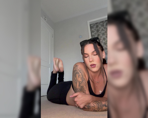 Queen Z aka feetznation - 09-05-2024 OnlyFans Video - Show some love on yesterdays LIVE Get on your knees and worship me