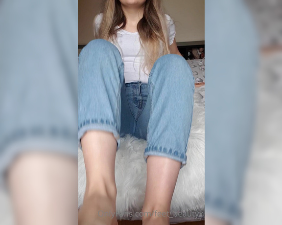 Feet_beautyx aka feet_beautyx - 10-07-2020 OnlyFans Video - Know your place bitch and come eat this dirt off my feet