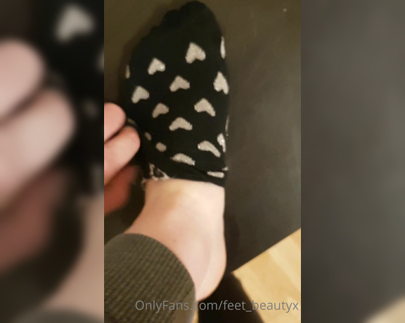 Feet_beautyx aka feet_beautyx - 11-21-2020 OnlyFans Video - Lick up my sweaty footprints I leave behind  I know you like the taste, I