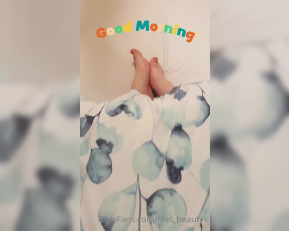 Feet_beautyx aka feet_beautyx - 01-11-2021 OnlyFans Video - Morning tease