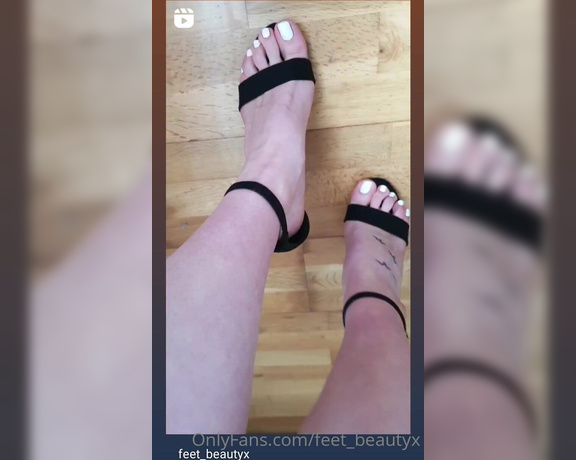 Feet_beautyx aka feet_beautyx - 04-14-2021 OnlyFans Video - Come see the vid on my insta with sound