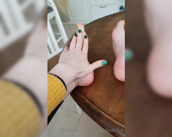 Feet_beautyx aka feet_beautyx - 04-24-2021 OnlyFans Video - Turn your sound up to hear me whisper about how horny I am