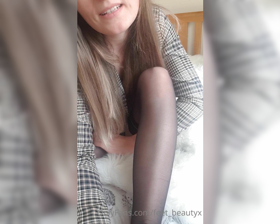 Feet_beautyx aka feet_beautyx - 04-29-2021 OnlyFans Video - Youd die for these nylons