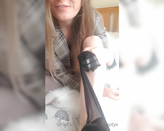 Feet_beautyx aka feet_beautyx - 04-29-2021 OnlyFans Video - Youd die for these nylons