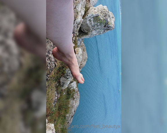 Feet_beautyx aka feet_beautyx - 06-07-2021 OnlyFans Video - How I deal with tiny people as a giantess