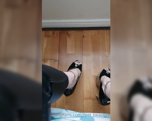 Feet_beautyx aka feet_beautyx - 07-15-2021 OnlyFans Video - Learn your place with these killer heels