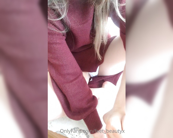 Feet_beautyx aka feet_beautyx - 08-20-2021 OnlyFans Video - Come to me my sweet foot boy and let me tease you till you lose your