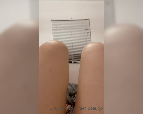 Feet_beautyx aka feet_beautyx - 12-18-2021 OnlyFans Video - If you watch the video, turn up your sound  also, message me if youd like