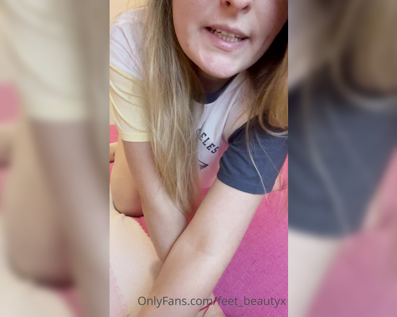 Feet_beautyx aka feet_beautyx - 01-17-2022 OnlyFans Video - Hope Im not distracting you too much daddy