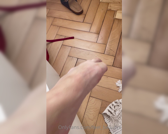 Feet_beautyx aka feet_beautyx - 04-27-2022 OnlyFans Video - Eat it all