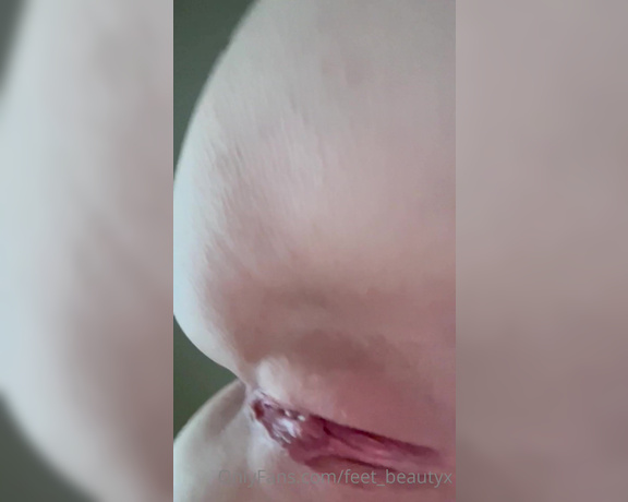 Feet_beautyx aka feet_beautyx - 11-22-2022 OnlyFans Video - POV Im face sitting you