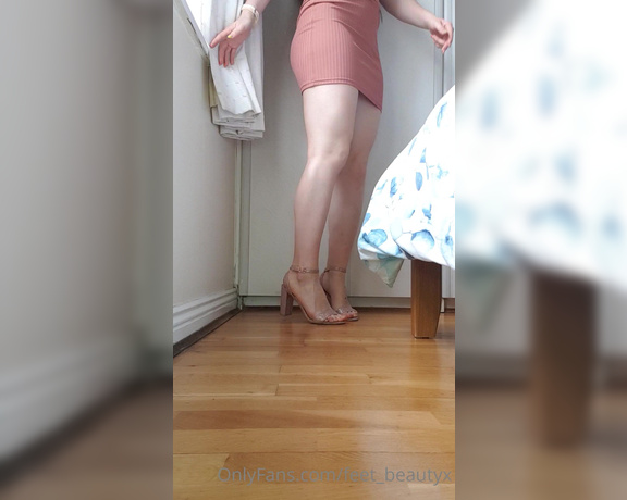 Feet_beautyx aka feet_beautyx - 05-19-2020 OnlyFans Video - Have a lil lick