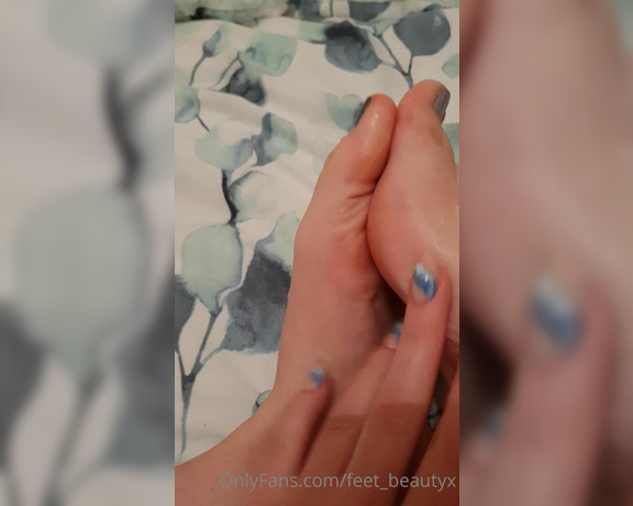 Feet_beautyx aka feet_beautyx - 06-19-2020 OnlyFans Video - Creamy, just the way you like it