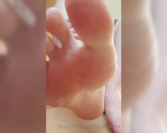 Feet_beautyx aka feet_beautyx - 07-28-2020 OnlyFans Video - Get some of this