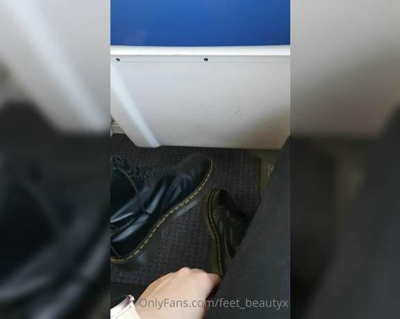 Feet_beautyx aka feet_beautyx - 09-20-2020 OnlyFans Video - Imagine you take the bus with me and I tell you to sit at my feet