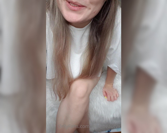 Feet_beautyx aka feet_beautyx - 09-22-2020 OnlyFans Video - Youre pathetic