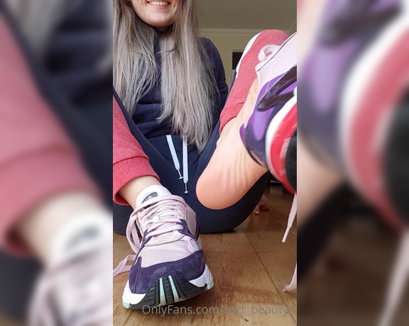 Feet_beautyx aka feet_beautyx - 09-26-2020 OnlyFans Video - 2 vids for you today, One to tease you and make you guess what I want_093z