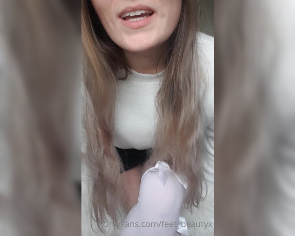 Feet_beautyx aka feet_beautyx - 10-04-2020 OnlyFans Video - Love the new socks boy  But dont forget that they get smelly and require cleaning