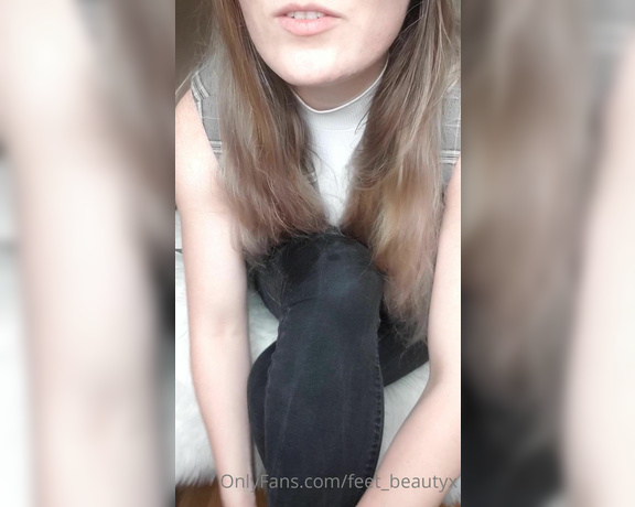 Feet_beautyx aka feet_beautyx - 10-03-2020 OnlyFans Video - Thank you for spoiling me again big boy  Mistress absolutely loved these heels and is