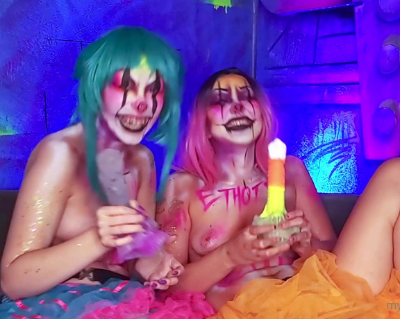 Mypet_monstergirl aka mypetmonstergirl - 07-11-2022 OnlyFans Video - ClownTown Interview with shaythepotato