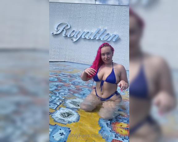 Pink Dolll aka pink__dolll - 11-12-2020 OnlyFans Video - Comme un poisson dans leau