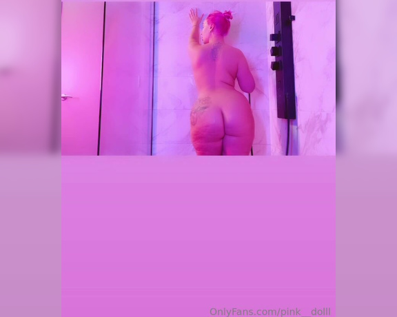 Pink Dolll aka pink__dolll - 04-17-2024 OnlyFans Video - Splish Splash _ Hop In