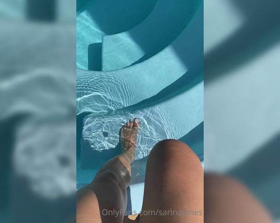 Sarina Jones aka sarinajones - 08-28-2022 OnlyFans Video - Its pool time