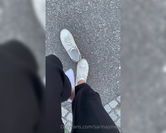 Sarina Jones aka sarinajones - 03-06-2023 OnlyFans Video - Lets see how dirty these socks can get