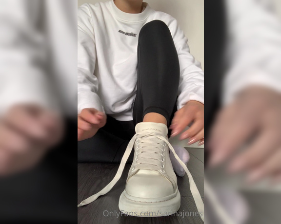 Sarina Jones aka sarinajones - 11-20-2024 OnlyFans Video - Watch me taking off my Alexander McQueen sneakers