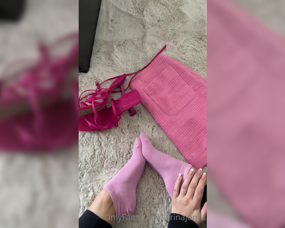 Sarina Jones aka sarinajones - 06-16-2023 OnlyFans Video - The day after the party Fortunately I got some pink socks with me