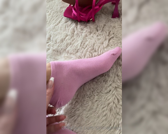 Sarina Jones aka sarinajones - 06-16-2023 OnlyFans Video - The day after the party Fortunately I got some pink socks with me