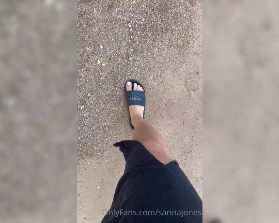 Sarina Jones aka sarinajones - 04-12-2023 OnlyFans Video - Feeling the sand under my soles is the feeling of summer