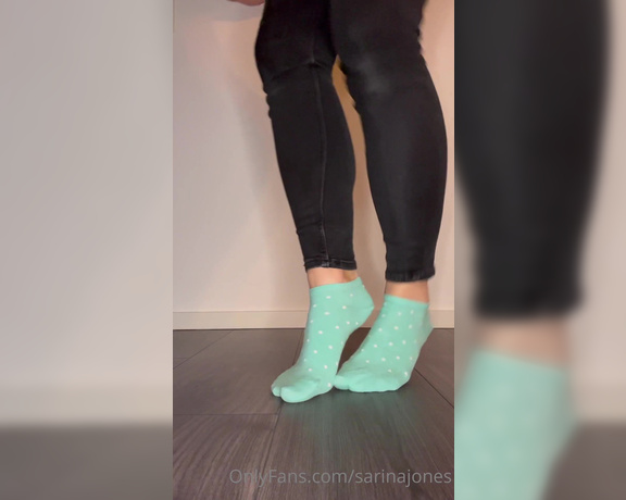 Sarina Jones aka sarinajones - 08-04-2023 OnlyFans Video - Some beautiful arches in dotted socks