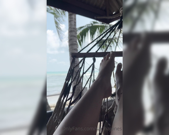 Sarina Jones aka sarinajones - 04-14-2023 OnlyFans Video - Im laying in my hammock right in front of my apartment