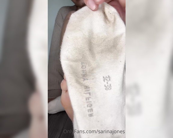 Sarina Jones aka sarinajones - 05-12-2024 OnlyFans Video - I was just walking around the apartment and saw you there sitting under my couch