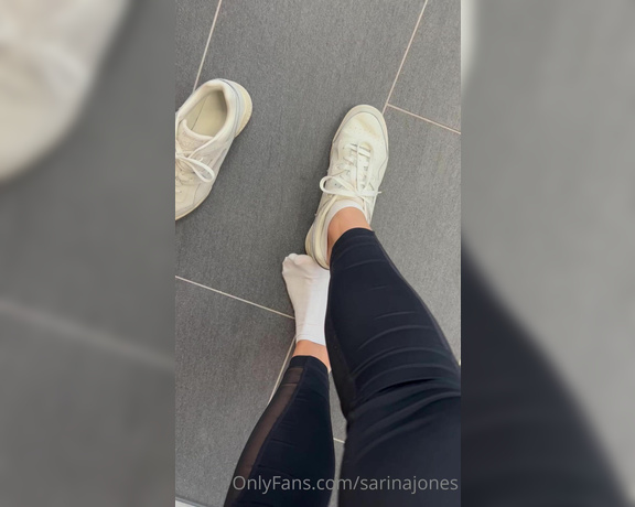 Sarina Jones aka sarinajones - 11-02-2023 OnlyFans Video - WHO like to watch me while I walk on the treadmill_ffj4