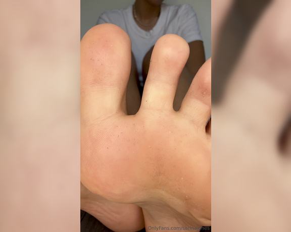 Sarina Jones aka sarinajones - 12-17-2023 OnlyFans Video - These bare soles are waiting for you