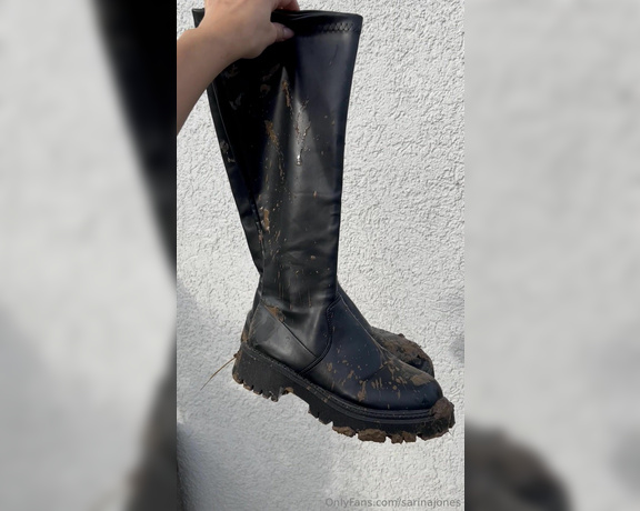 Sarina Jones aka sarinajones - 01-22-2024 OnlyFans Video - These muddy and dirty boots are a custom request