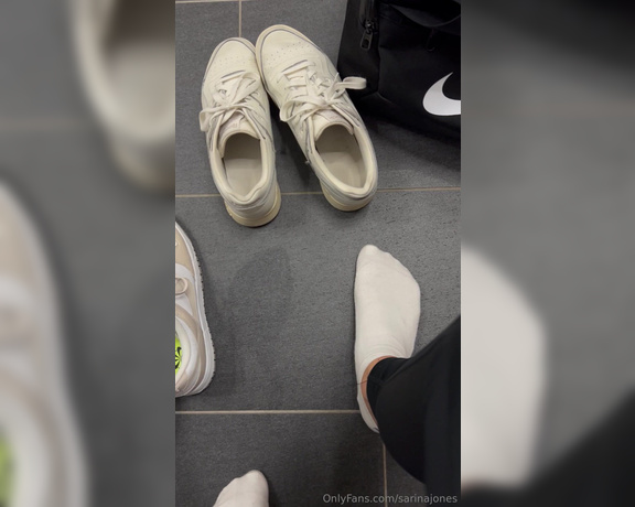 Sarina Jones aka sarinajones - 01-26-2024 OnlyFans Video - Guess how sweaty my feet are, after this gym session