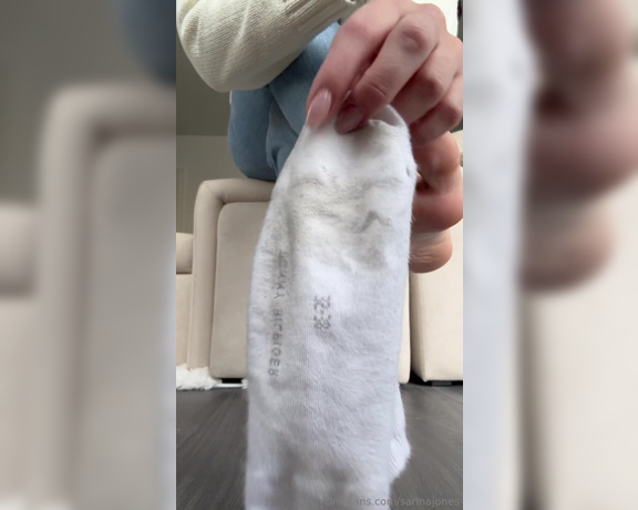 Sarina Jones aka sarinajones - 03-06-2024 OnlyFans Video - Here are some dirty socks, Ls and  for you