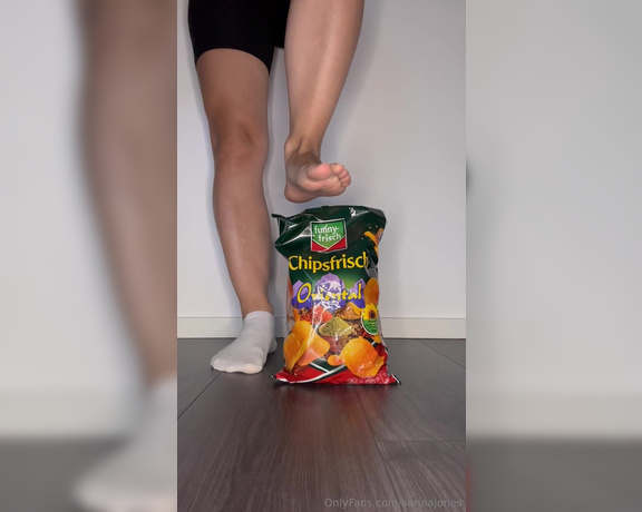 Sarina Jones aka sarinajones - 05-14-2024 OnlyFans Video - I just came home from gym, do you see my sweaty footprints on the socks But