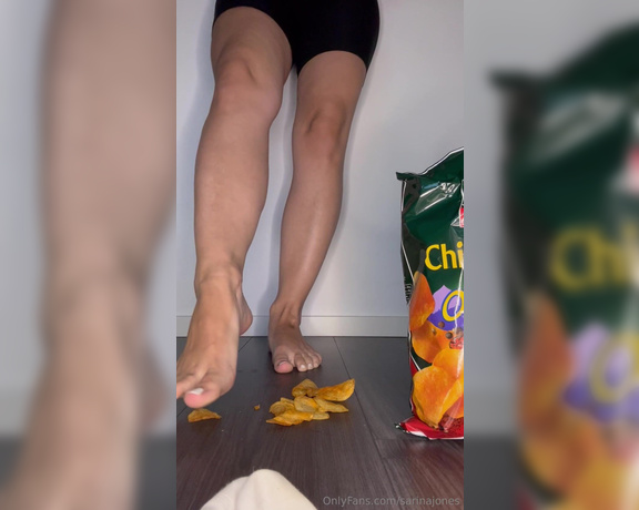 Sarina Jones aka sarinajones - 05-14-2024 OnlyFans Video - I just came home from gym, do you see my sweaty footprints on the socks But