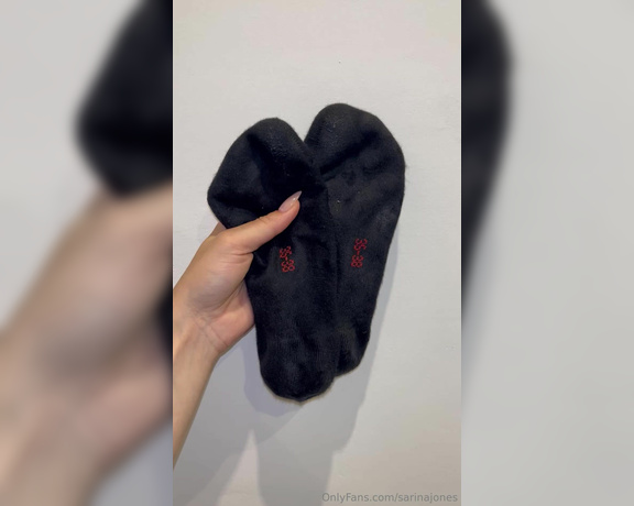 Sarina Jones aka sarinajones - 08-30-2024 OnlyFans Video - Ive worn these black socks for 2 days