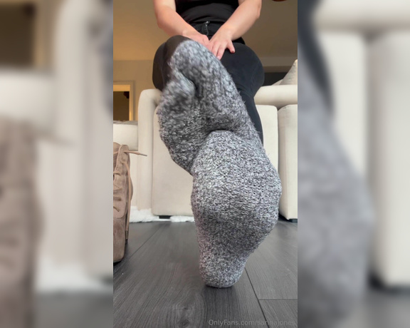 Sarina Jones aka sarinajones - 12-10-2024 OnlyFans Video - Fuzzy socks season just started Watch my fuzzy soles