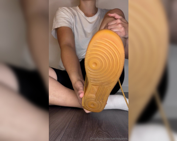 Sarina Jones aka sarinajones - 11-24-2024 OnlyFans Video - Im taking off my Nike AirForce 1 to present you my dirty socks and push then