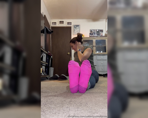 SoldmySolesforInk aka soldmysolesforink - 10-19-2023 OnlyFans Video - Happy day 3 and also day 1  yall for a gal splitting up her imprisonment