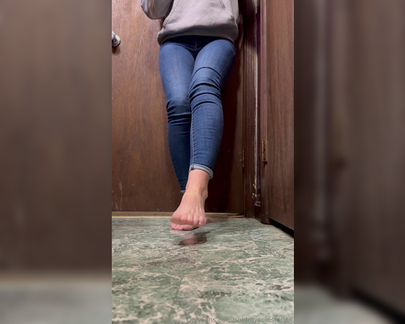 SoldmySolesforInk aka soldmysolesforink - 01-19-2024 OnlyFans Video - From sockless stank to veiny hot freshness