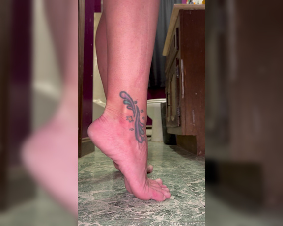 SoldmySolesforInk aka soldmysolesforink - 01-19-2024 OnlyFans Video - From sockless stank to veiny hot freshness_qz6r